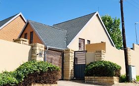 Blue Crane Guesthouse